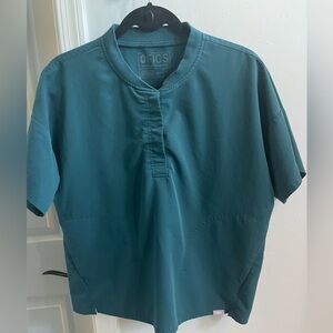 FIGS Caribbean blue Henley scrub top